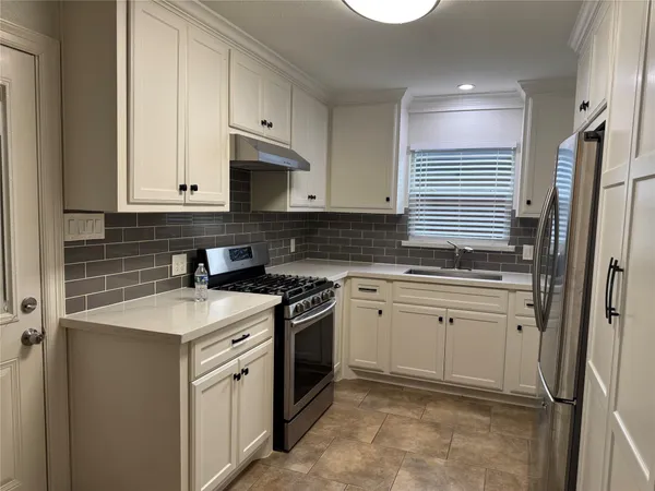 $1,800 | 534 Sulphur Street, Houston, TX 77034