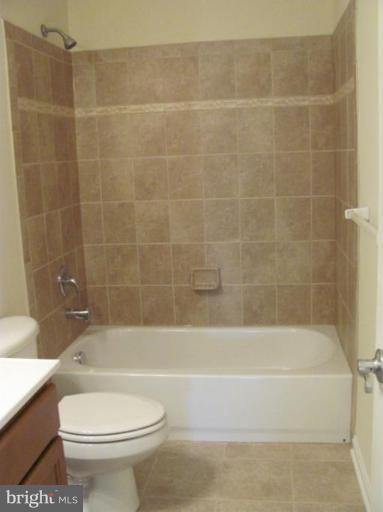 3 New Cut Road Severn, MD 21144 - Photo 12 of 22 Hall Bath w/upgraded ceramic tile.