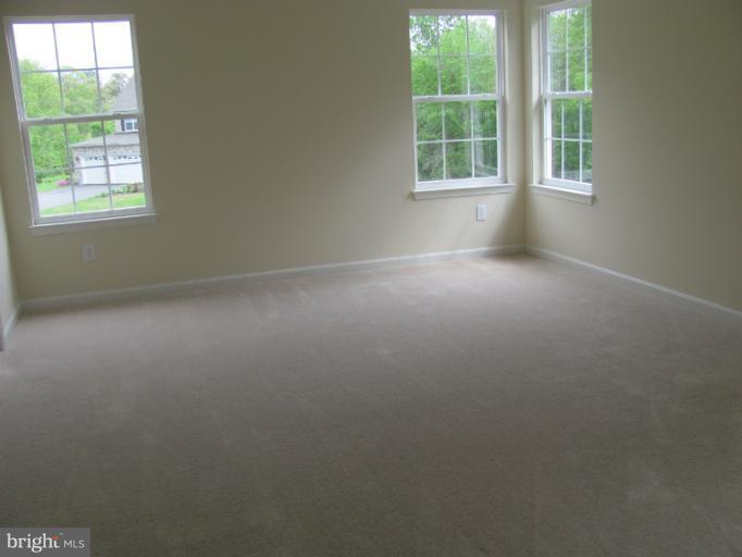 3 New Cut Road Severn, MD 21144 - Photo 16 of 22 Huge master bedroom w/his