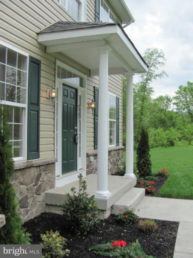 3 New Cut Road Severn, MD 21144 - Photo 5 of 22 Elelgant covered front porch.