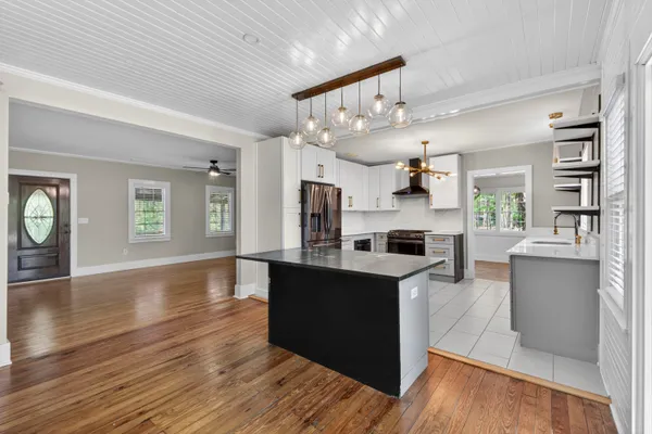 $575,000 | 7275 Highway 162, Hollywood, SC 29449