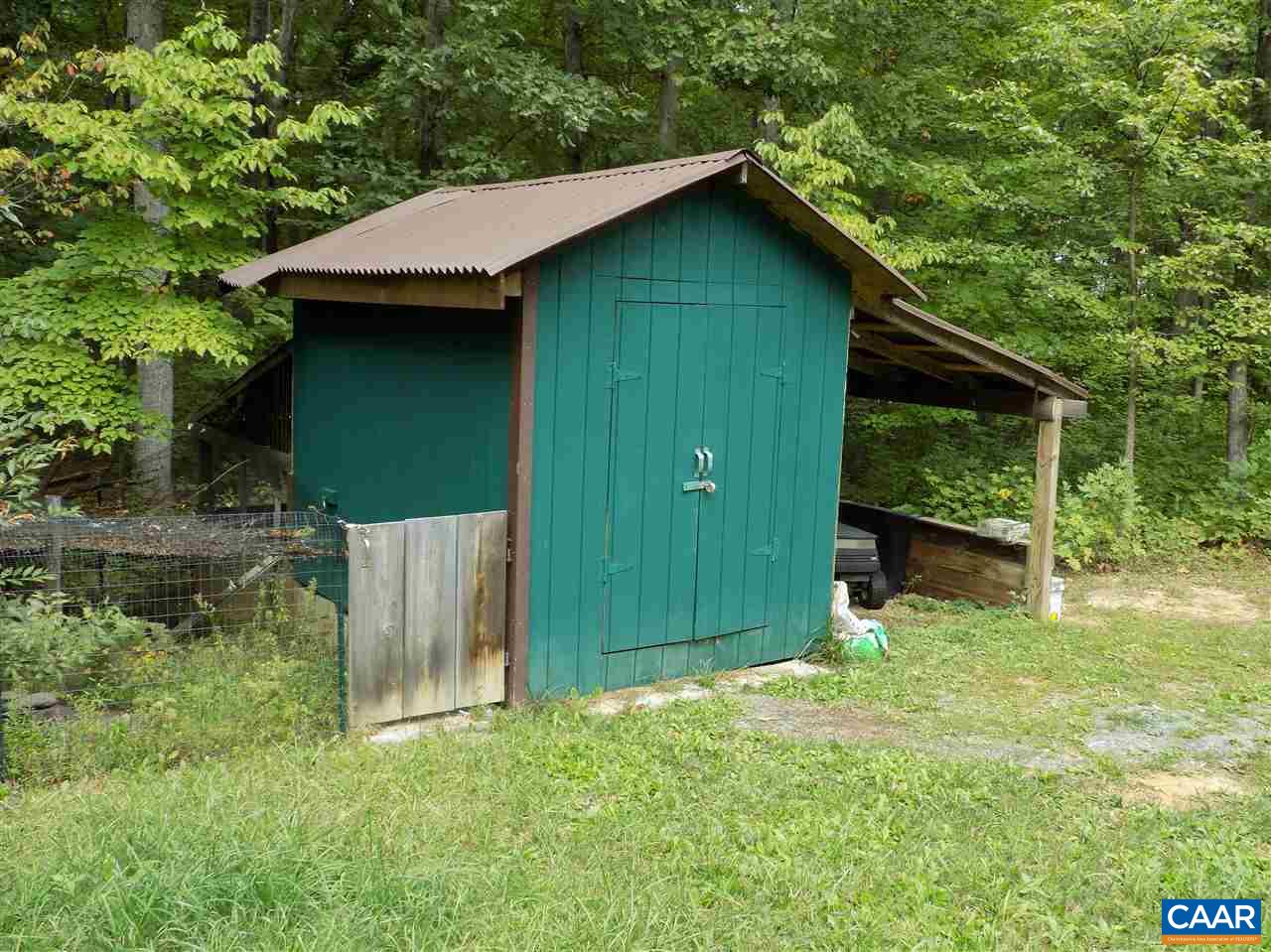 4176 Rising Sun Road Palmyra, VA 22963 - Photo 24 of 26 a backyard of a house with lots of green space