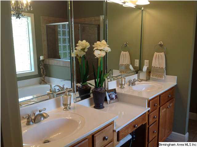 1076 Stoneykirk Road Pelham, AL 35124 - Photo 12 of 24