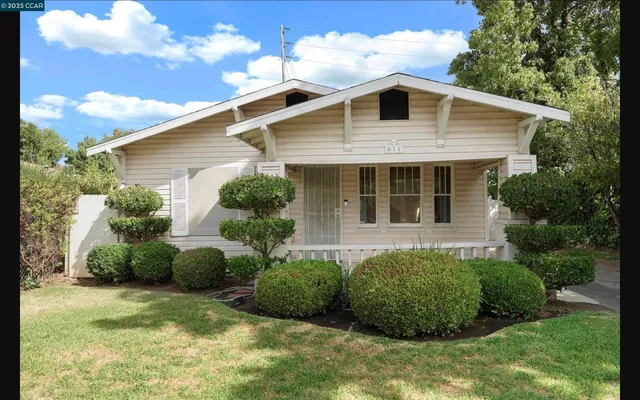 $2,600 | 511 Locust Street, Lodi, CA 95240