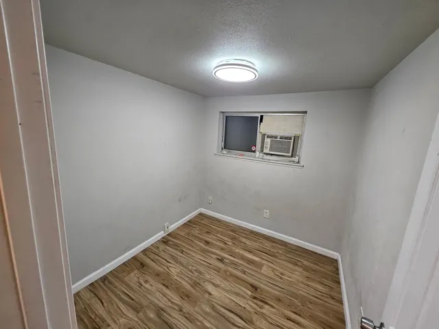 $2,600 | 511 Locust Street, Lodi, CA 95240