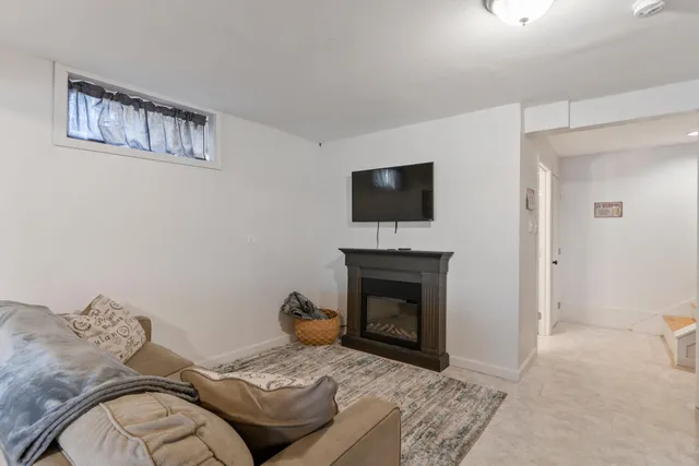 $1,800,000 | 79 Whites Point Road, Standish, ME 04084