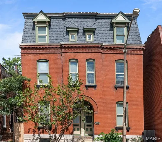 $349,900 | 2805 Wyoming Street, St. Louis, MO 63118