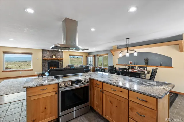 $969,900 | 507 Van Egmond Drive, Penrose, CO 81240