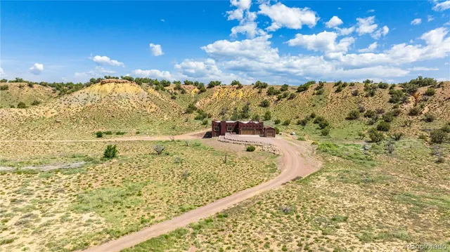 $969,900 | 507 Van Egmond Drive, Penrose, CO 81240