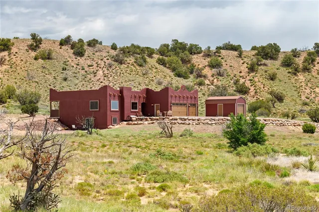 $969,900 | 507 Van Egmond Drive, Penrose, CO 81240