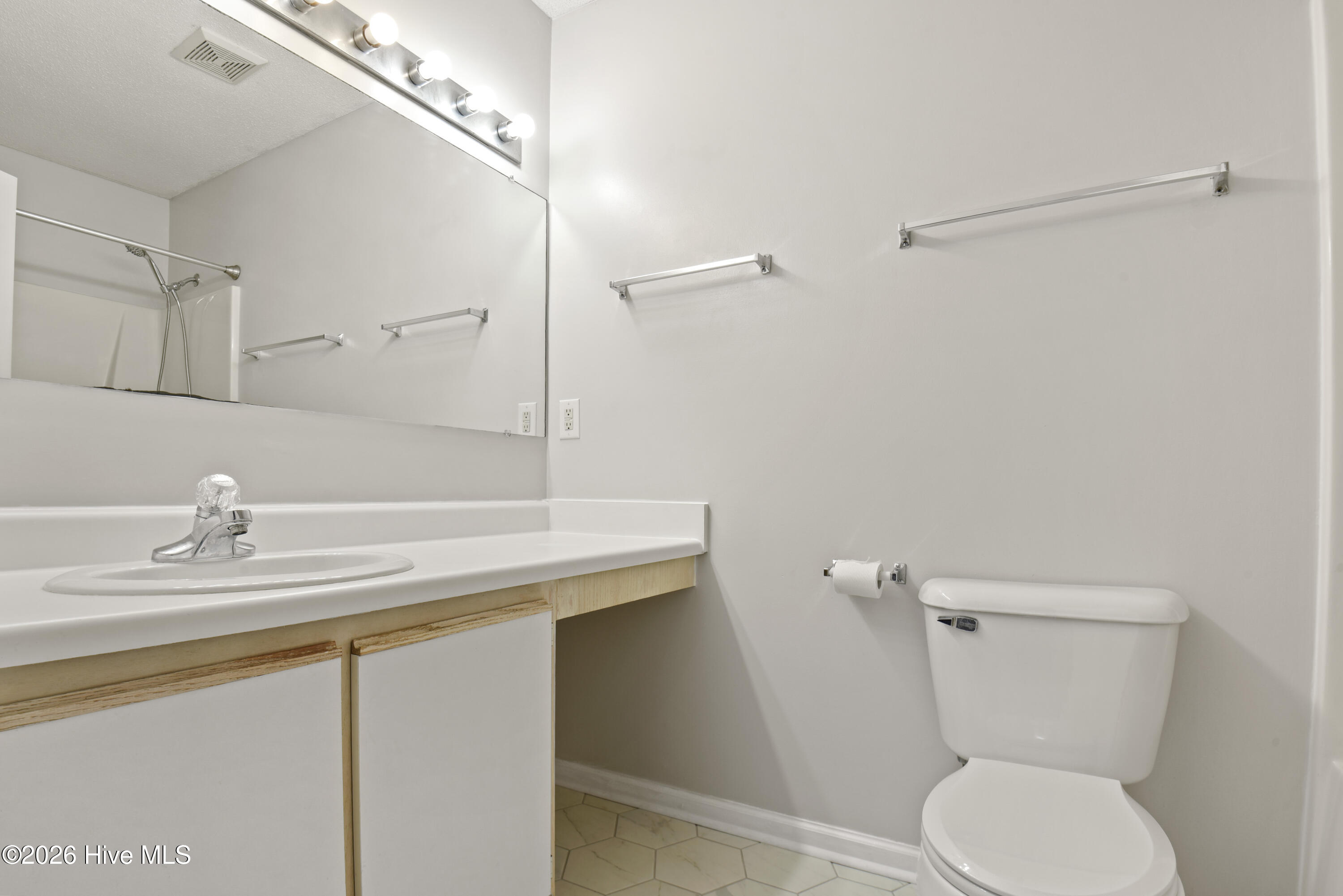 136 Charlton Road Hubert, NC 28539 - Photo 13 of 18 Gallery Image 13