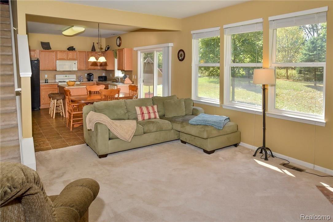 926 Deer Valley Road Holly, MI 48442 - Photo 7 of 22 DSC_1558.jpg