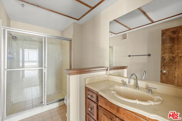 $3,200 | 880 West 1st Street, Unit 304, Los Angeles, CA 90012