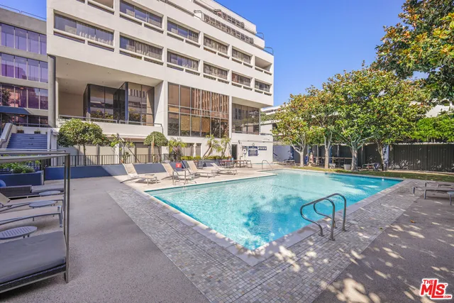 $3,200 | 880 West 1st Street, Unit 304, Los Angeles, CA 90012
