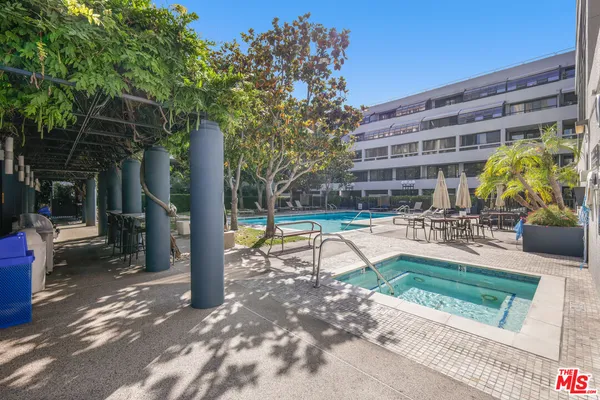 $3,200 | 880 West 1st Street, Unit 304, Los Angeles, CA 90012
