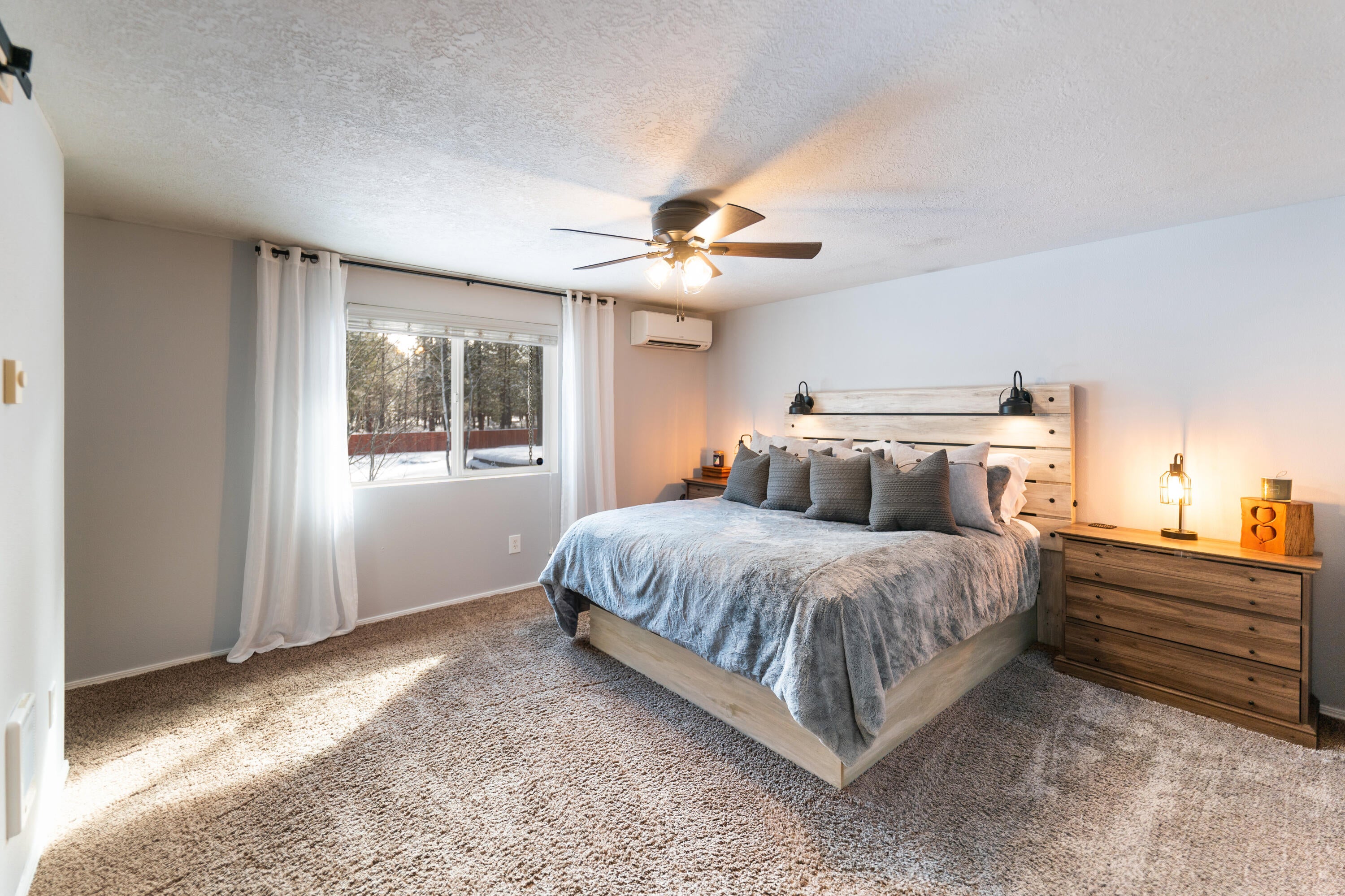 55830 Black Duck Road Bend, OR 97707 - Photo 20 of 35 Tony-Gambino-Photography-1010