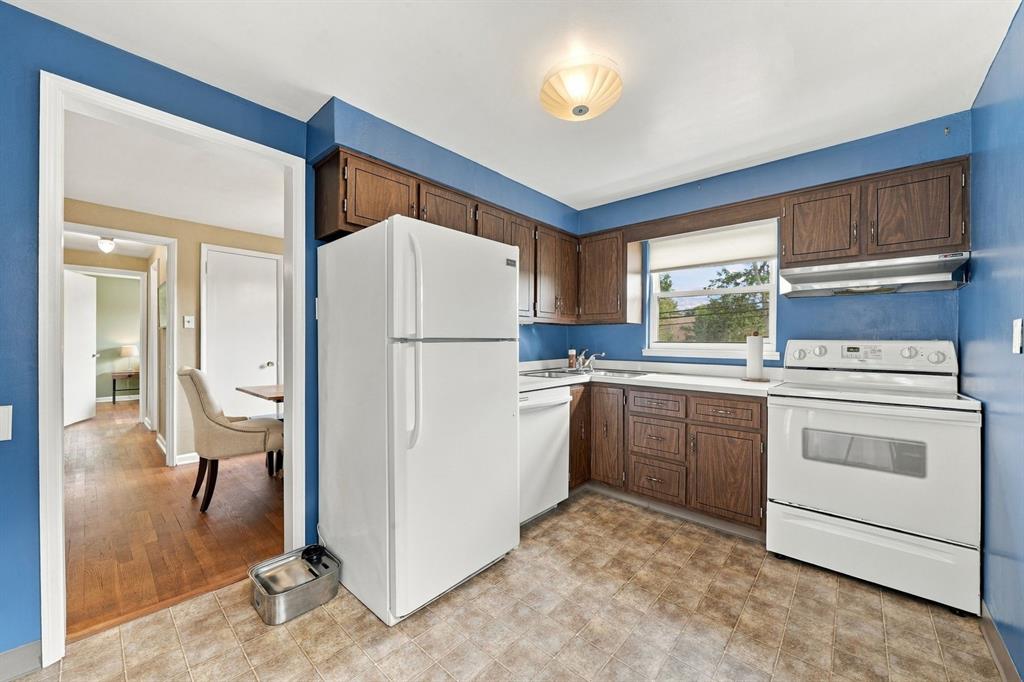 221 Orchard Spring Road Pittsburgh, PA 15220 - Photo 9 of 20 Gallery Image 9