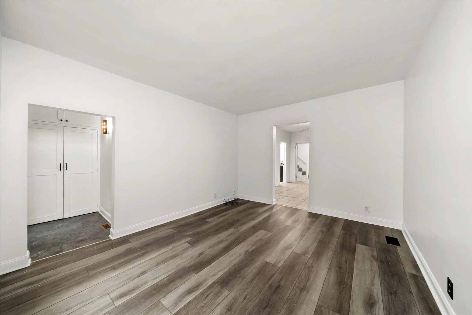 3227 South Wells Street, Unit COACHHOUSE Chicago, IL 60616 - Photo 6 of 20 wooden floor in an empty room