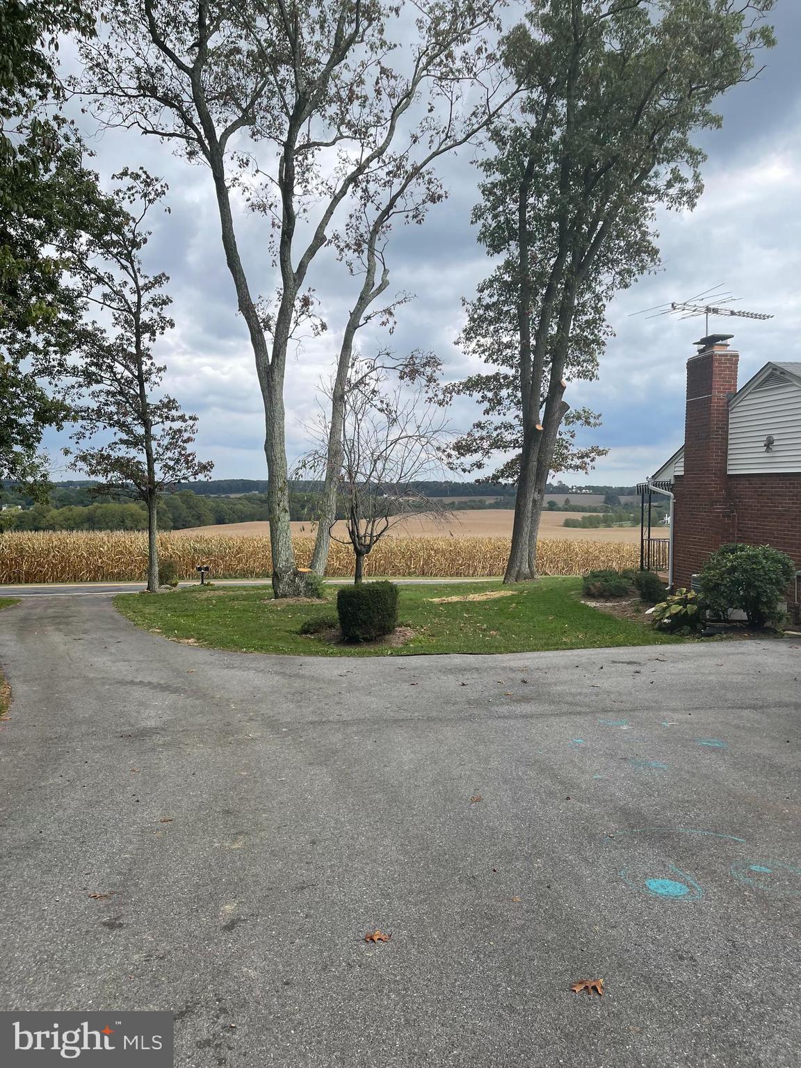 1670 Florence Road Mount Airy, MD 21771 - Photo 7 of 20