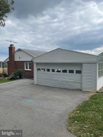 $2,500 | 1670 Florence Road, Mount Airy, MD 21771
