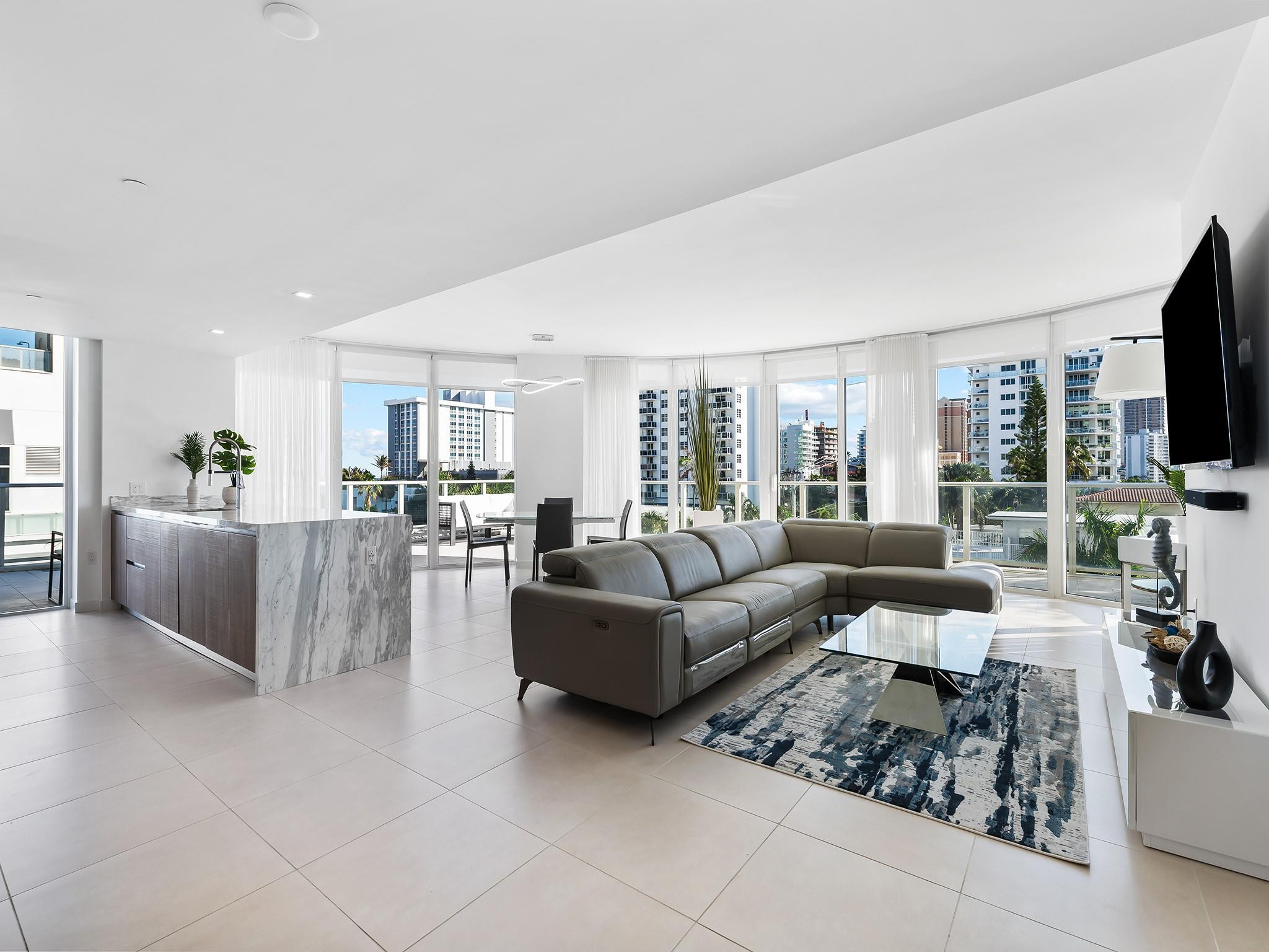 401 North Birch Road, Unit 400 Fort Lauderdale, FL 33304 - Photo 14 of 33 Photo 14