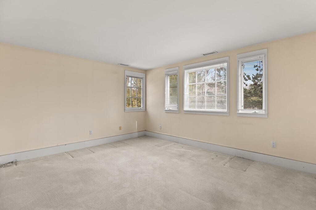 93 Pleasant Street Lexington, MA 02421 - Photo 21 of 34 Gallery Image 21