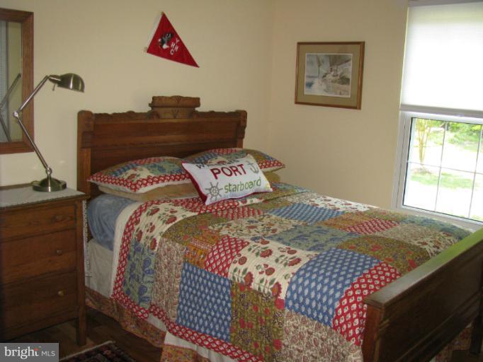 377 Yorkshire Lane Riva, MD 21140 - Photo 22 of 30 Bedroom
