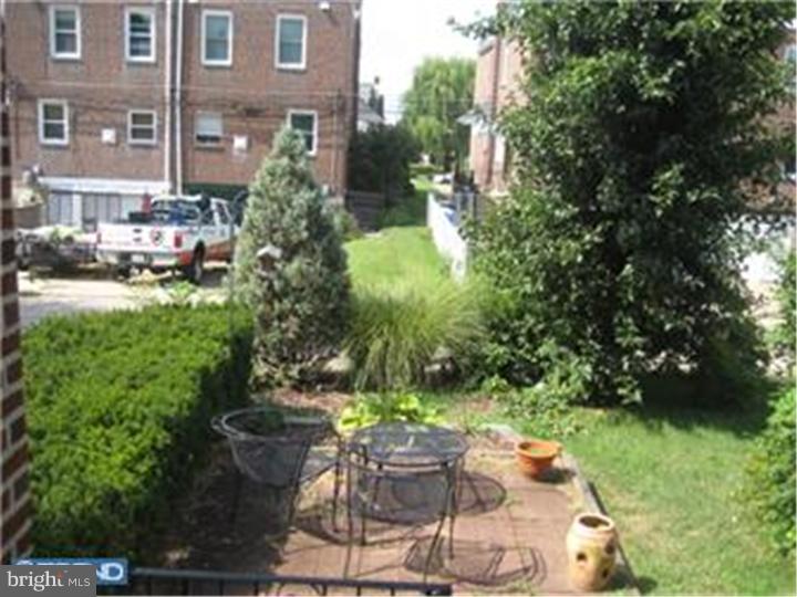 2340 Rhawn Street Philadelphia, PA 19152 - Photo 3 of 14 Gallery Image 3