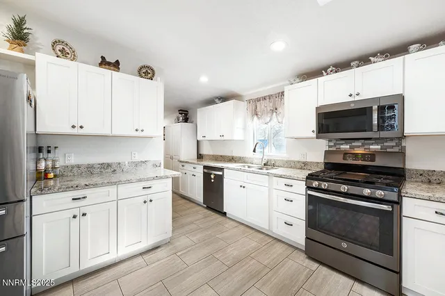 $525,000 | 73 South Rainbow Drive, Unit B, Dayton, NV 89403