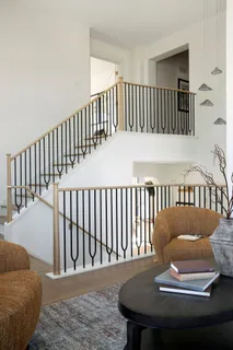 $2,995,900 | 18995 Maple Lane, Deephaven, MN 55331