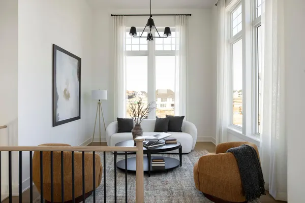 $2,995,900 | 18995 Maple Lane, Deephaven, MN 55331