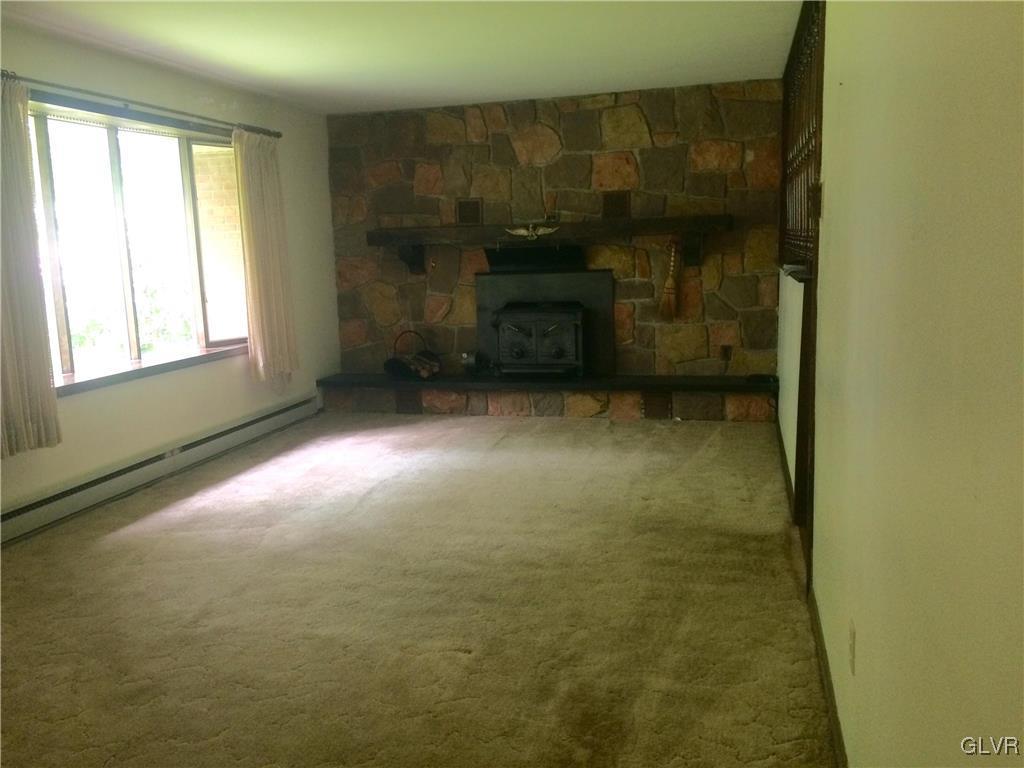 2477 Evanwood Road Bath, PA 18014 - Photo 3 of 5 Gallery Image 3