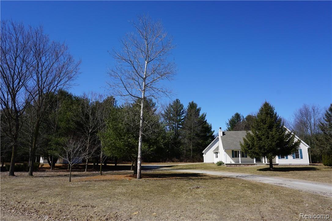 2169 Emerson Road Goodells, MI 48027 - Photo 33 of 34 DSC00768.JPG