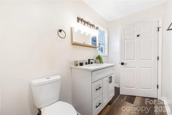 $569,900 | 203 Ewing Drive, Belmont, NC 28012