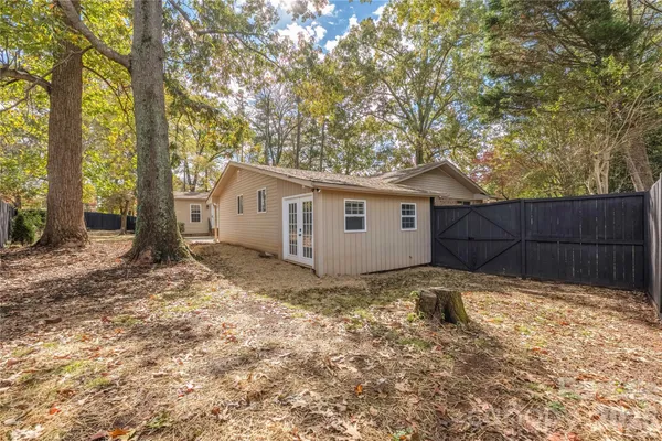 $569,900 | 203 Ewing Drive, Belmont, NC 28012