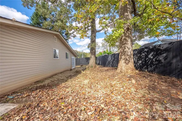 $569,900 | 203 Ewing Drive, Belmont, NC 28012