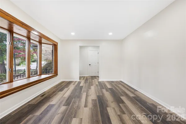 $569,900 | 203 Ewing Drive, Belmont, NC 28012