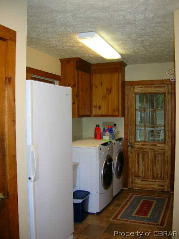 8102 Spring Hill Farm Road East Gloucester, VA 23061 - Photo 16 of 31