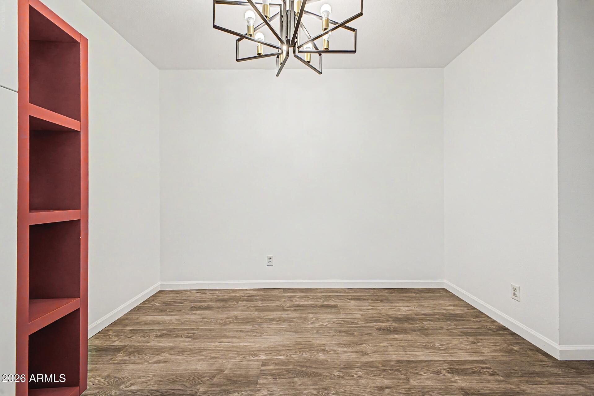 5525 East Thomas Road, Unit R13 Phoenix, AZ 85018 - Photo 7 of 30 05-Thomas
