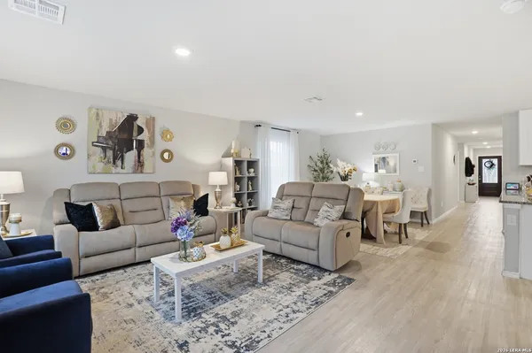 $1,920 | 14905 Dorset Wheel, San Antonio, TX 78254