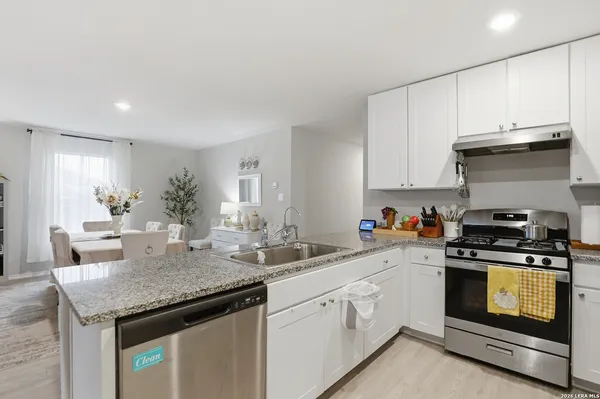 $1,920 | 14905 Dorset Wheel, San Antonio, TX 78254