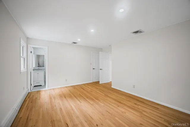 $6,800 | 26 Ravine Road, Great Neck, NY 11023