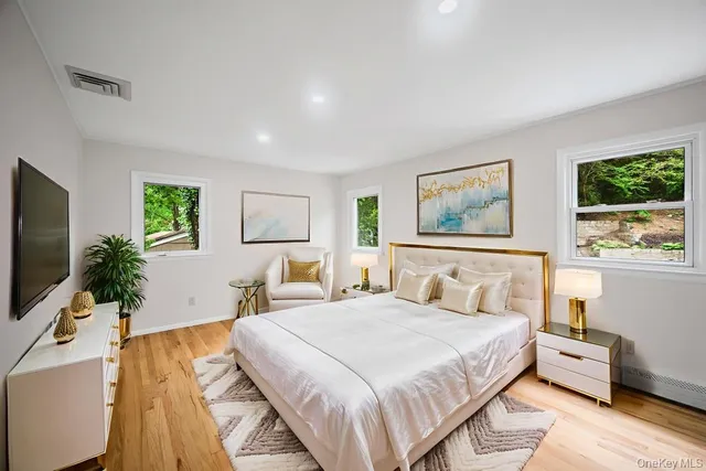 $6,800 | 26 Ravine Road, Great Neck, NY 11023