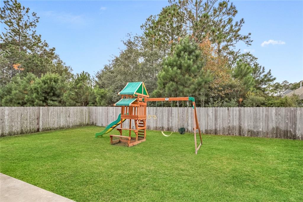 325 Rue St. Emilion Covington, LA 70433 - Photo 23 of 26 Gallery Image 23