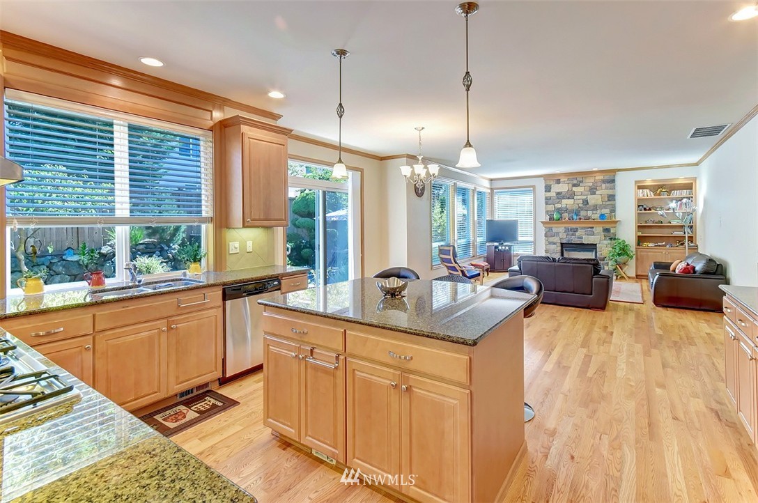 18719 36th Drive Southeast Bothell, WA 98012 - Photo 13 of 25 Gallery Image 13