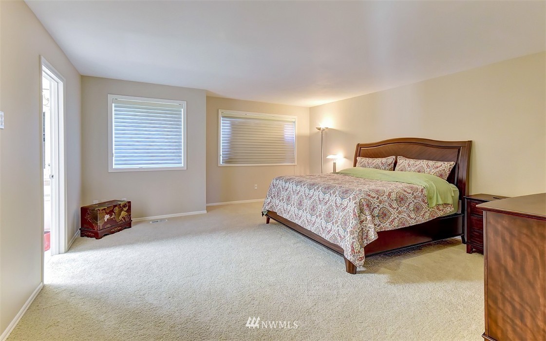 18719 36th Drive Southeast Bothell, WA 98012 - Photo 15 of 25 Gallery Image 15