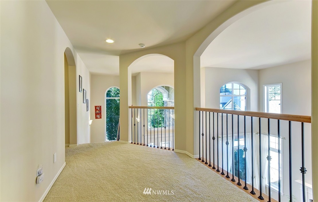 18719 36th Drive Southeast Bothell, WA 98012 - Photo 18 of 25 Gallery Image 18