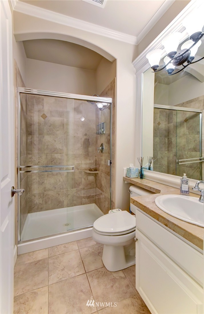 18719 36th Drive Southeast Bothell, WA 98012 - Photo 8 of 25 Gallery Image 8