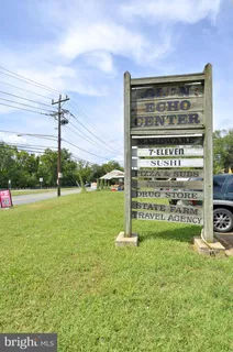 $1,275,000 | 6315 Haviland Drive, Bethesda, MD 20817