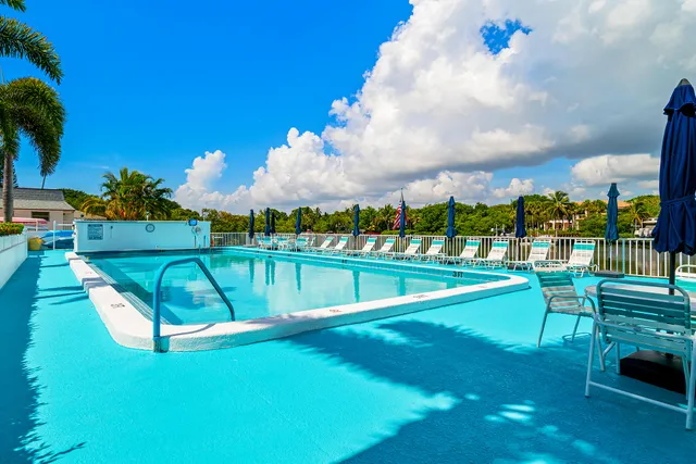 $149,000 | 4001 South Ocean Boulevard, Unit 115, South Palm Beach, FL 33480